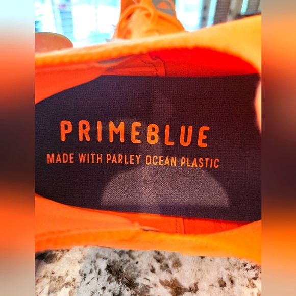 Adidas UltraBoost 21 ‘Screaming Orange’ M8 - Picture 3 of 10